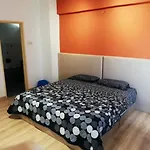 3 Rooms 10 Pax Vka Near Lrt Axiata Bkt-Jalil Imu Apu